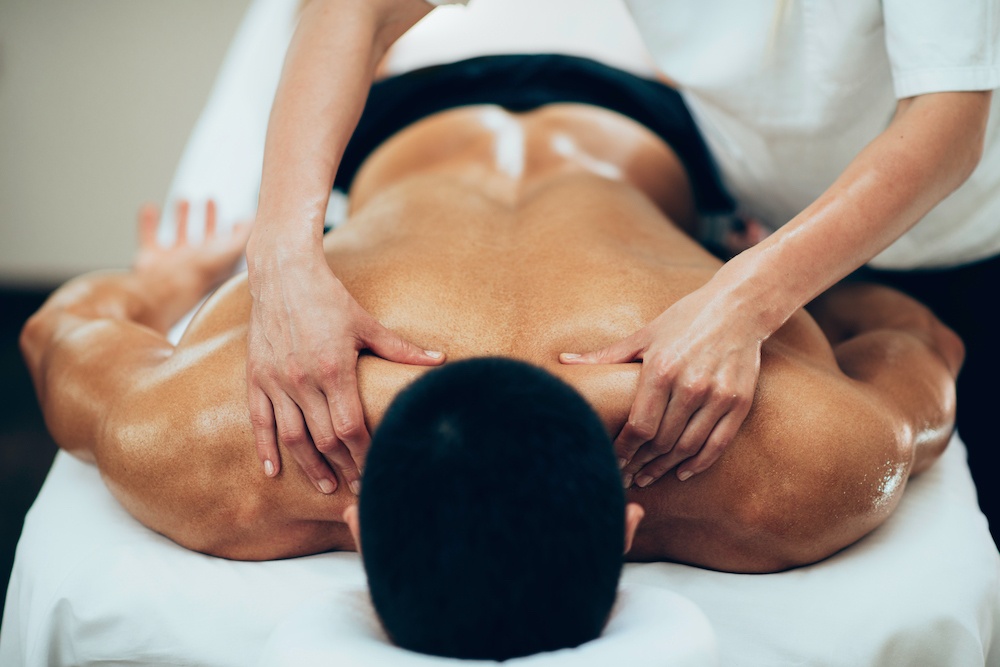 sports massage therapist hermosa beach